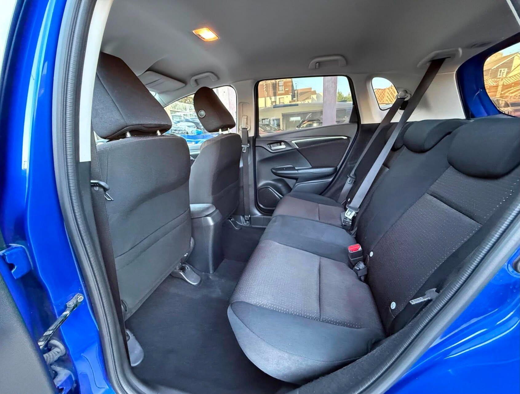 2016 Honda Jazz — photo 26
